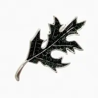 Брошь "Лист Одуванчика", цвет зелёный в чернёном серебре Брошь "Лист Одуванчика", цвет зелёный в чернёном серебре