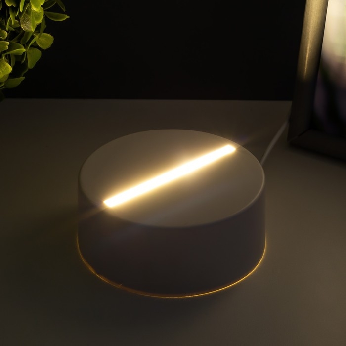 Основание светильника LED 3 режима 3000-6000К USB белый 9,5х9,5х4 см RISALUX Основание светильника LED 3 режима 3000-6000К USB белый 9,5х9,5х4 см RISALUX