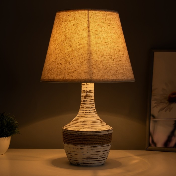 Настольная лампа Настольная лампа "Юнона" Е14 40Вт бежевый 25х25х41см