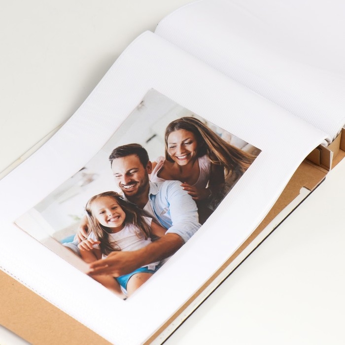 Фотоальбом на 52 фото 15х20 см Фотоальбом на 52 фото 15х20 см "Олени в золотистом лесу" дерево, блеск 4х17,4х25 см