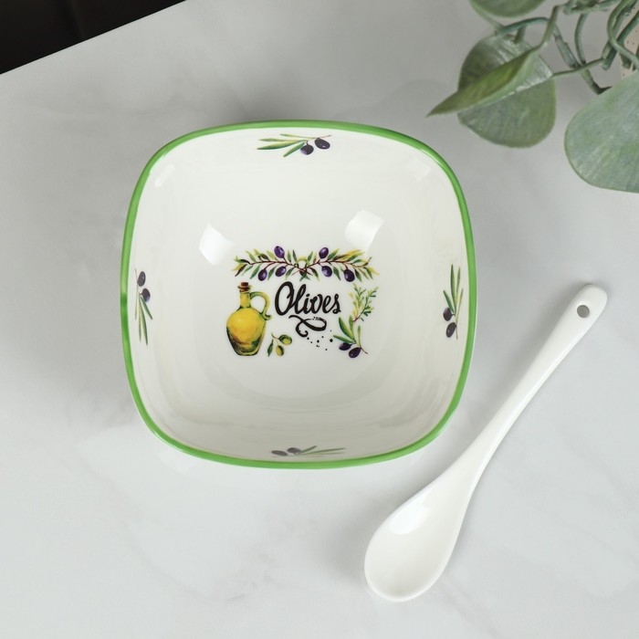 Салатник фарфоровый с ложкой Доляна «Олива», 300 мл Салатник фарфоровый с ложкой Доляна «Олива», 300 мл