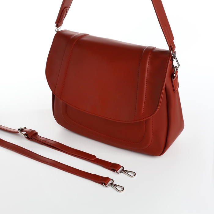 Сумка-мессенджер на клапане, длинный ремень, цвет бордовый