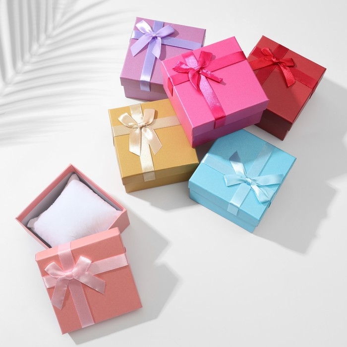 Коробочка подарочная под браслет/часы «Палетка», 9×9 (размер полезной части 8,2×8,2 см), цвет МИКС Коробочка подарочная под браслет/часы «Палетка», 9×9 (размер полезной части 8,2×8,2 см), цвет МИКС