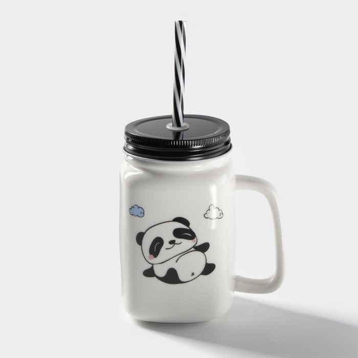 Кружка керамическая с металлической крышкой и трубочкой &laquo;Панда&raquo;, 420 мл, рисунок МИКС