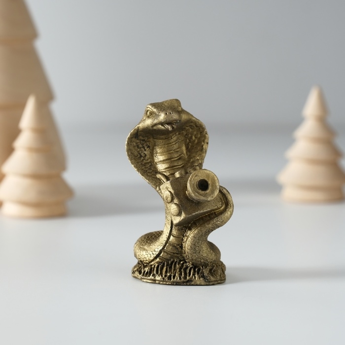 Сувенир полистоун Сувенир полистоун "Кобра с увлечением" МИКС 4х3х5 см