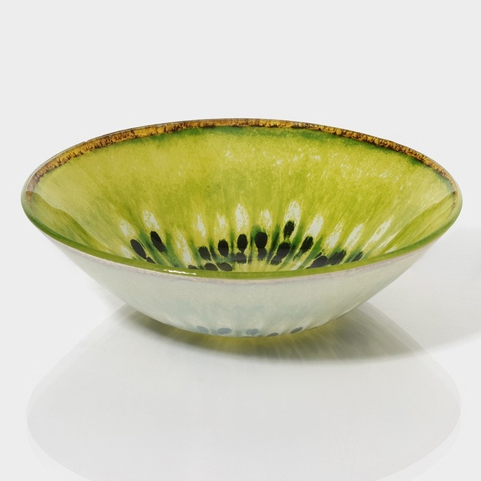 Салатник стеклянный Доляна «Киви», 720 мл, 18,5×5 см, цвет зелёный