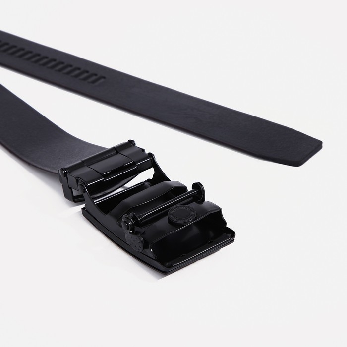 Ремень мужской, ширина 3,5 см, пряжка автомат, цвет чёрный Ремень мужской, ширина 3,5 см, пряжка автомат, цвет чёрный