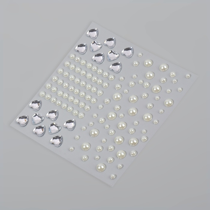 Стразы и жемчуг самоклеящиеся «Ассорти», фигурные, 125 шт на листе, цвет серебряный Стразы и жемчуг самоклеящиеся «Ассорти», фигурные, 125 шт на листе, цвет серебряный