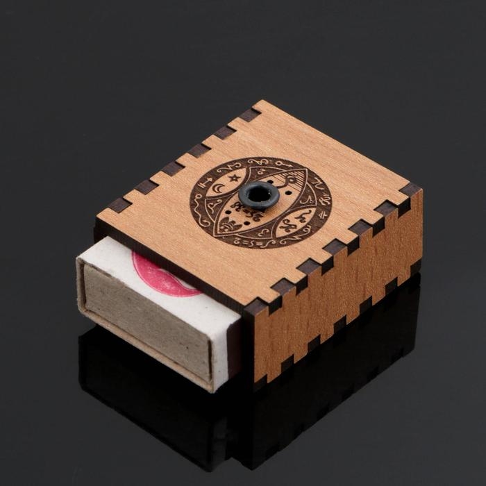 Набор ларец желаний  Набор ларец желаний "Богатство" со свечками, 5,2х4,5х2 см