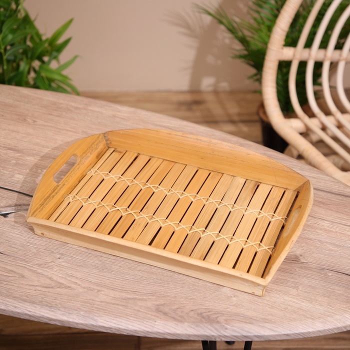 Поднос из бамбука 40х30х5 см Поднос из бамбука 40х30х5 см