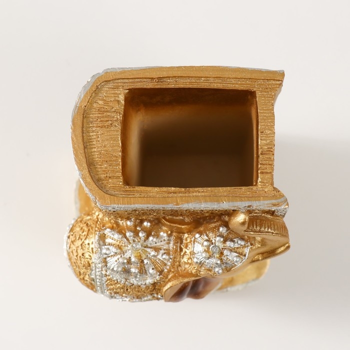 Сувенир полистоун карандашница Сувенир полистоун карандашница "Слон у золотой книги" 10,5х8,3х7 см