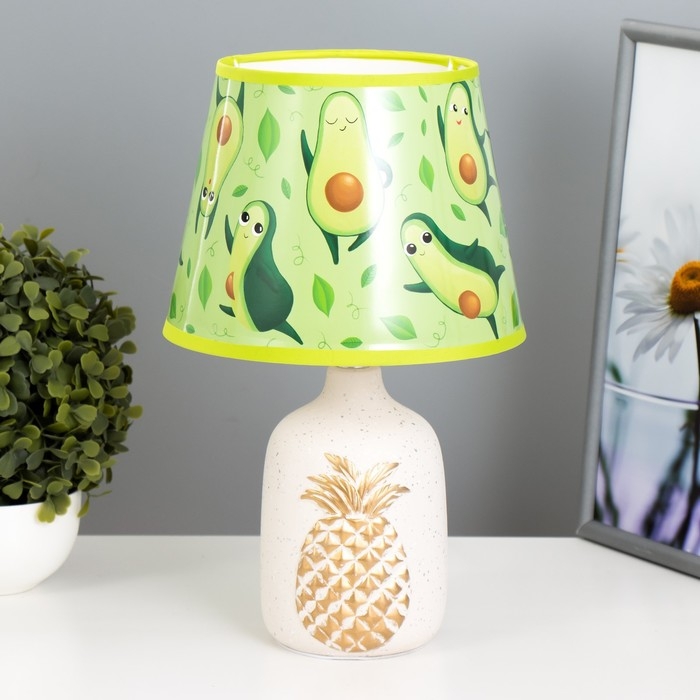 Настольная лампа Настольная лампа "Ананас" Е14 15Вт 20х20х32 см RISALUX
