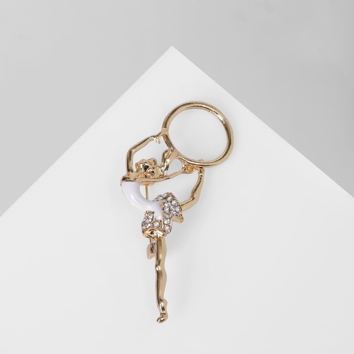 Брошь «Гимнастка» с хулахупом, цвет белый в золоте Брошь «Гимнастка» с хулахупом, цвет белый в золоте