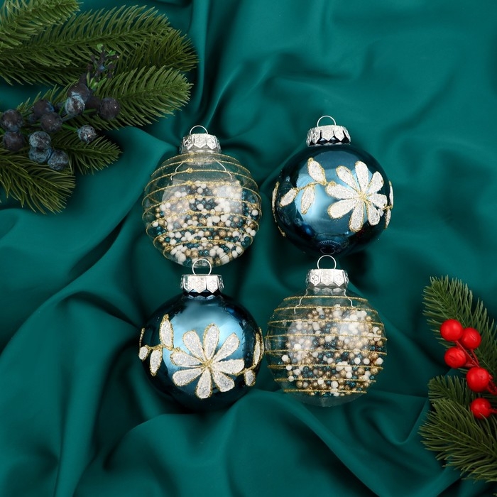 Набор шаров пластик d-8 см, 4 шт Набор шаров пластик d-8 см, 4 шт "Вивьен" бело-синий