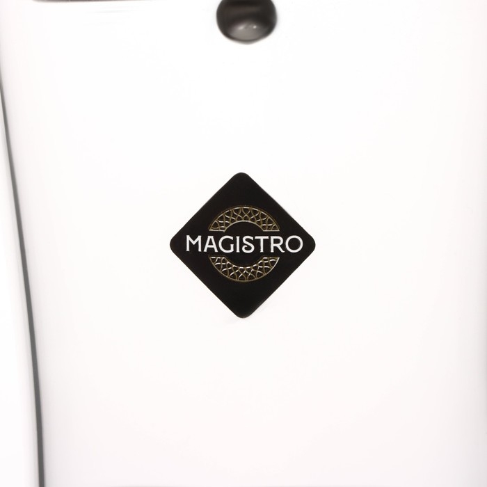 Графин стеклянный с металлической крышкой Magistro «Грация», 1 л Графин стеклянный с металлической крышкой Magistro «Грация», 1 л