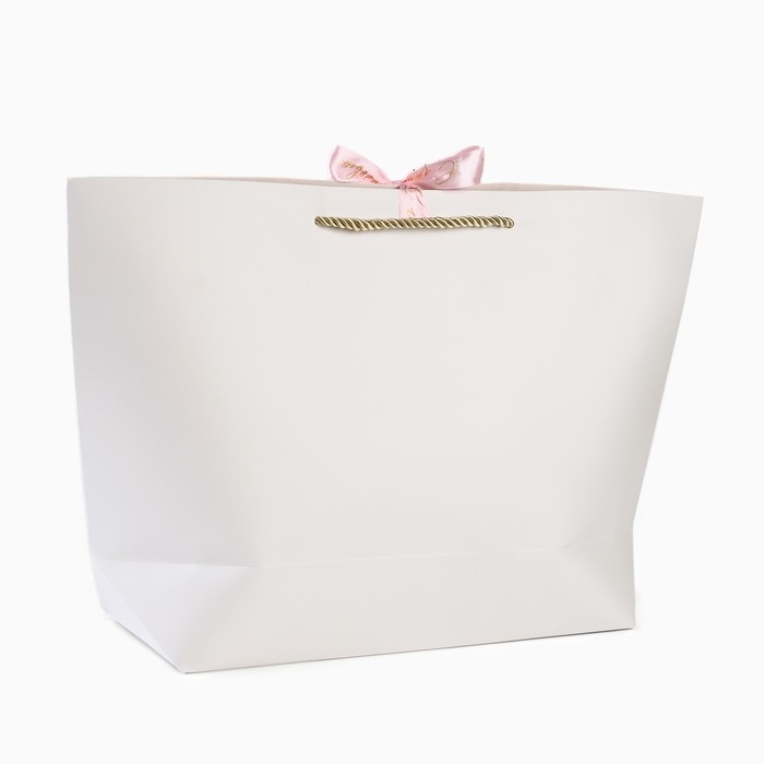 Пакет подарочный «С любовью», 42 х 27.5 х 12 см Пакет подарочный «С любовью», 42 х 27.5 х 12 см