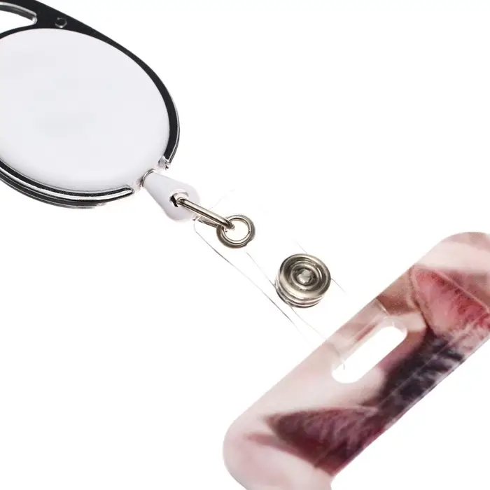 Бейдж - карман вертикальный внешний 110&times;68 мм, внутренний размер 85&times;54 мм, рулетка-карабин 60 см, пластиковый &laquo;Котик&raquo;