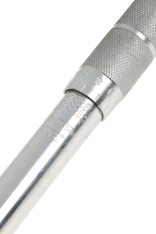 Ключ динамометрический ТУНДРА, 45 сталь, под квадрат 3/8 Ключ динамометрический ТУНДРА, 45 сталь, под квадрат 3/8", 120 - 160 Н*м, 280 мм