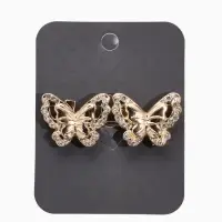 Зажим для кардигана "Ажур", бабочка, искра, цвет белый в золоте Зажим для кардигана "Ажур", бабочка, искра, цвет белый в золоте