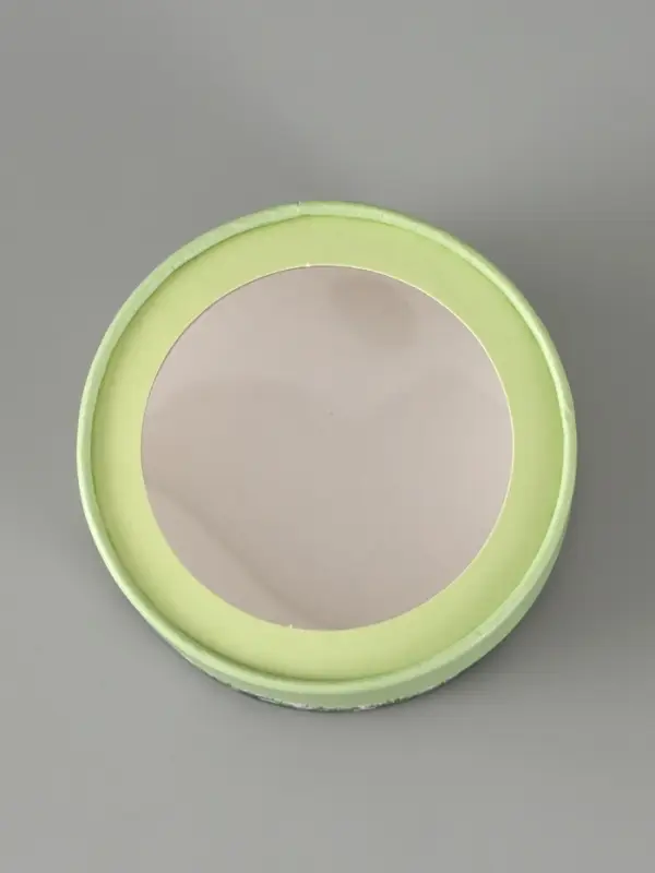 Коробка тубус с окном &laquo;Ромашки&raquo;, 12&times;12&times;5 см