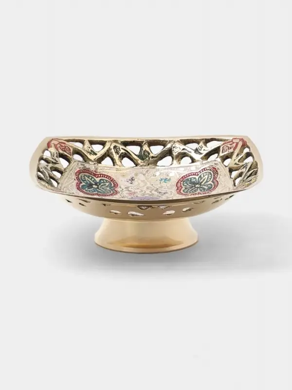 Блюдо сервировочное на ножке &laquo;Клевер&raquo;, 10&times;10&times;4 см, латунь