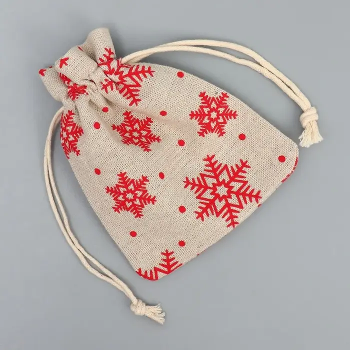 Мешочек подарочный холща «Новогодние ожидания», снежинки, холща, 10 х 12 см +/- 1.5 см Мешочек подарочный холща «Новогодние ожидания», снежинки, холща, 10 х 12 см +/- 1.5 см