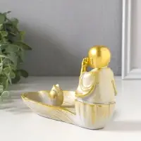 Подставка под благовония полистоун "Маленький послушник и лист" беж с патиной 18х10х10,5 см    10964