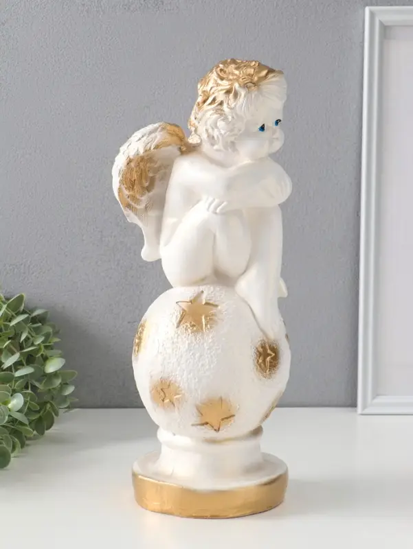 Фигура гипс &laquo;Ангел на шаре&raquo;, белый, 14&times;15&times;40 см