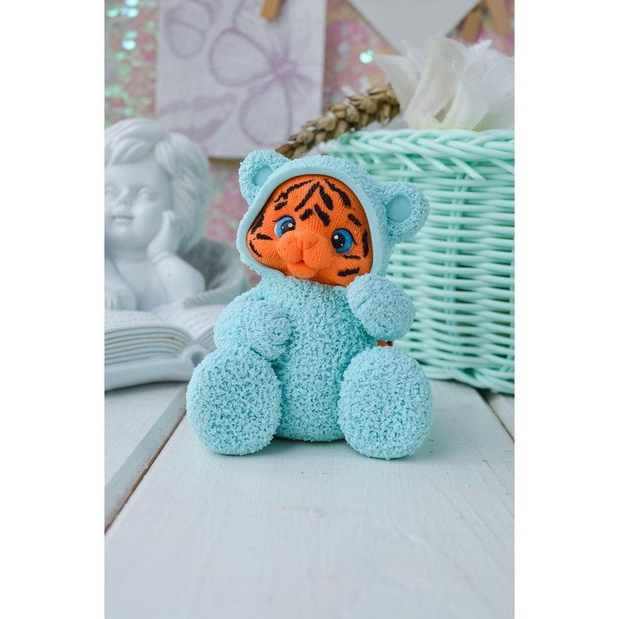 Силиконовая форма «Тигрёнок в костюме мишки» S Силиконовая форма «Тигрёнок в костюме мишки» S