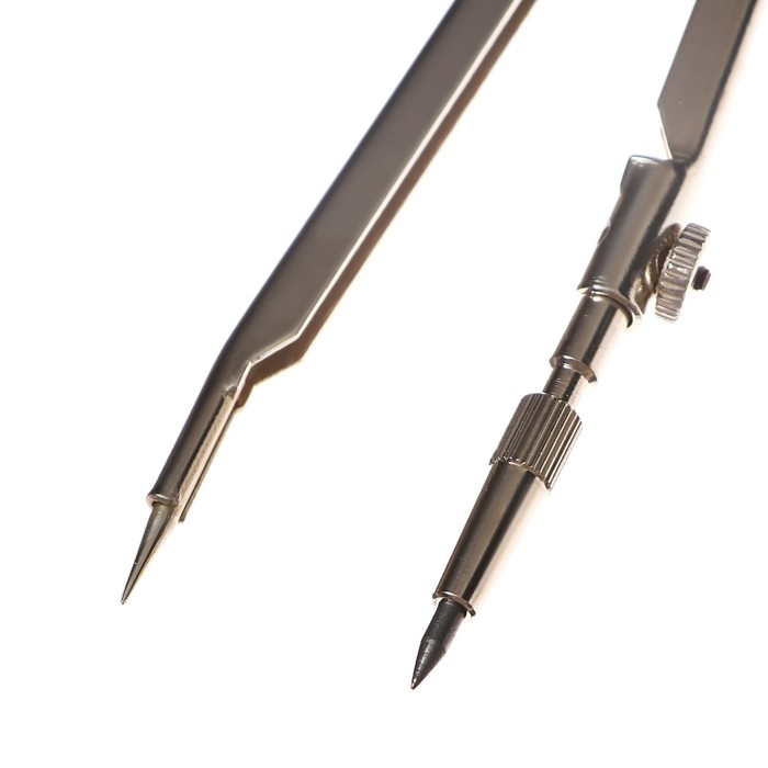 Циркуль металлический + грифели GLOBUS Junior, в футляре Циркуль металлический + грифели GLOBUS Junior, в футляре