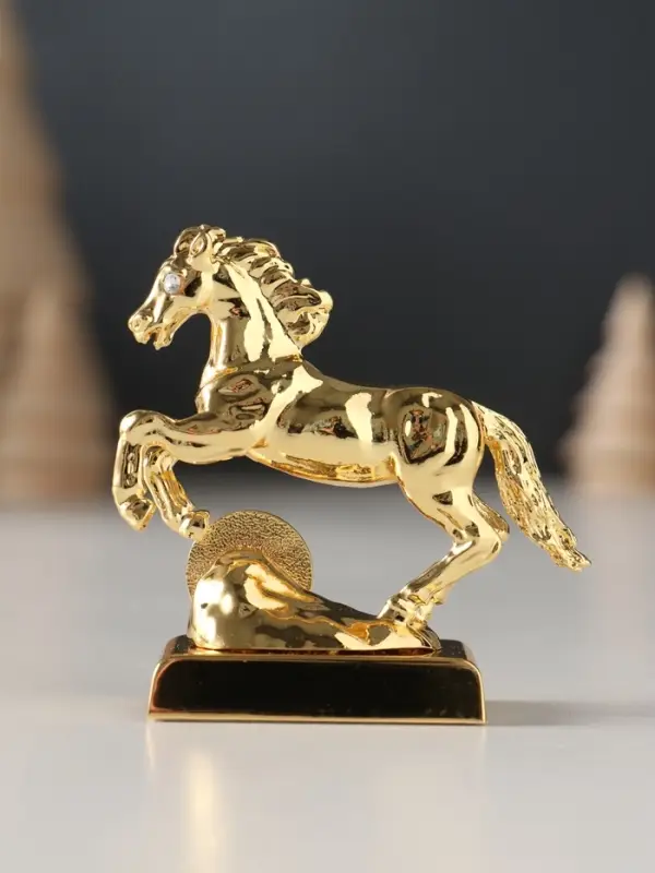 Сувенир Лошадь с монеткой и пожеланием  Сувенир Лошадь с монеткой и пожеланием "Удачи", 6х2,5х6 см.