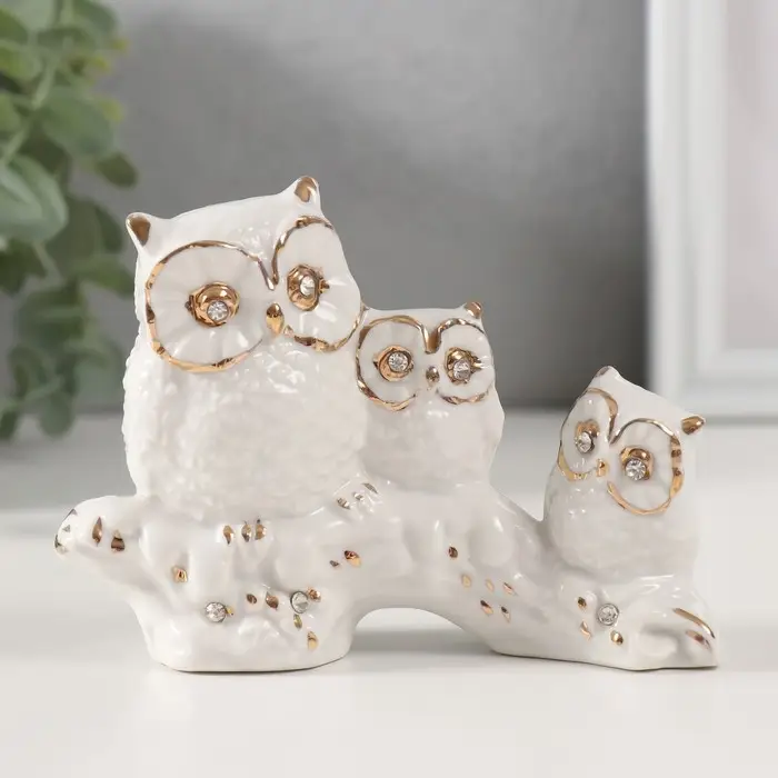 Фигурка керамика &laquo;Три белых филина на коряге&raquo;, с золотом, стразы, 3.8&times;11&times;8.5 см