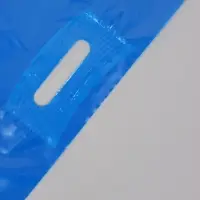 Пакет полиэтиленовый с вырубной ручкой, Синий 40-50 См, 60 мкм