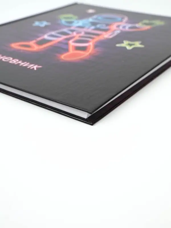 Дневник школьный 1-4 класса, в твердой обложке, 48 л &laquo;Космонавт Неон&raquo;