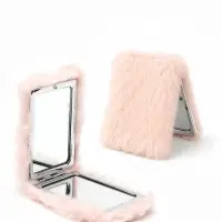 Зеркало складное с мехом, 9&times;7&times;2 см, розовое