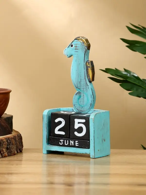 Календарь настольный Календарь настольный "Морской конёк" дерево 11х5х19 см, цв. бирюзовый