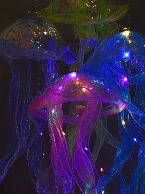 Набор светящихся медуз 4 шт ночник LED RGB 3хAG13 20х20х50 см Набор светящихся медуз 4 шт ночник LED RGB 3хAG13 20х20х50 см