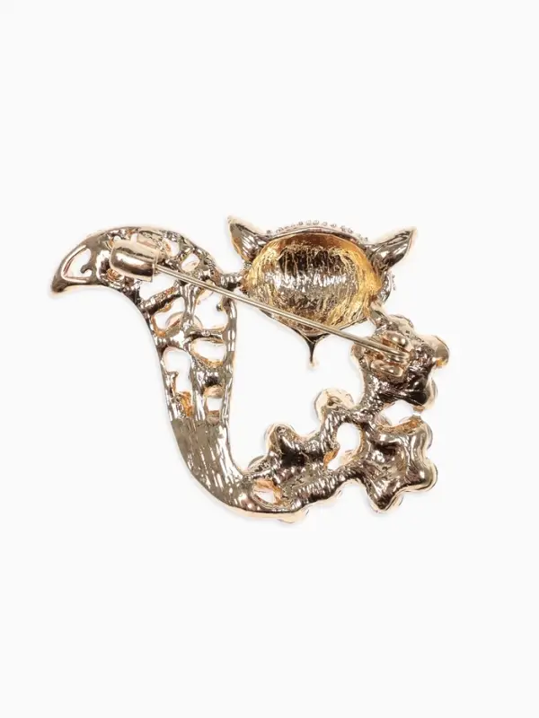 Брошь &laquo;Лиса&raquo;, в цветах, белая в золоте