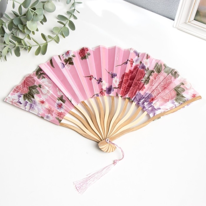 Веер бамбук, текстиль h=21 см изгиб, с кистью  Веер бамбук, текстиль h=21 см изгиб, с кистью "Цветы" в коробке, розовый