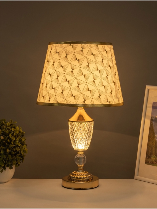 Лампа настольная «Премьер» 1х40Вт Е27 + ночник 3Вт золото 27,5х27,5х46см Лампа настольная «Премьер» 1х40Вт Е27 + ночник 3Вт золото 27,5х27,5х46см