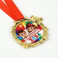 Медаль детская на выпускной «Выпускник 2026», 6.5×6.9 см Медаль детская на выпускной «Выпускник 2026», 6.5×6.9 см