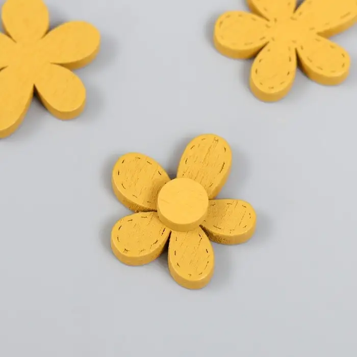 Декор для творчества дерево "Ромашка и сердцевинка" набор 10+10 шт горчичный 2,3х2 см