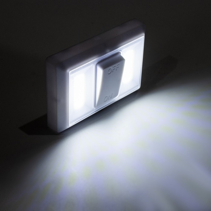 Фонарь-светильник  Фонарь-светильник "Мастер К", 220 лм, COB, 4 ААА, магнит, клейкая основа, 11.2 х 7.5 х 3 см