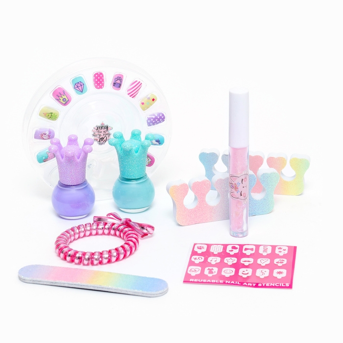 Набор косметики для девочки "Чемодан на колёсах", сиреневый, с накладными ногтями