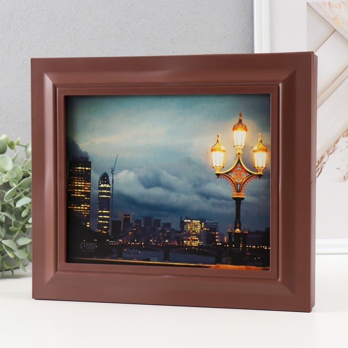 Ключница закрытая Ключница закрытая "Фонарь" 26,5х31,5 см Орех