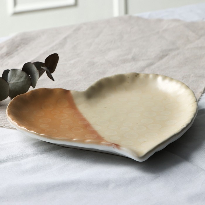 Тарелка керамическая «Самоцвет», 19 х 18 см, цвет бежевый Тарелка керамическая «Самоцвет», 19 х 18 см, цвет бежевый