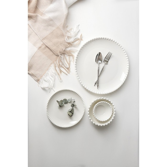 Тарелка фарфоровая обеденная Magistro «Лакомка», d=30 см, цвет белый Тарелка фарфоровая обеденная Magistro «Лакомка», d=30 см, цвет белый