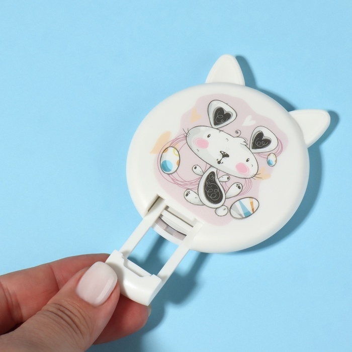 Зеркало карманное «Зверюшки», d = 5,5 см, цвет белый Зеркало карманное «Зверюшки», d = 5,5 см, цвет белый