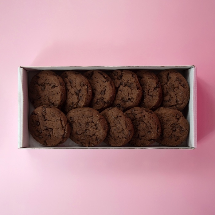 Коробка сборная без печати крышка-дно белая с окном 24 х 11 х 4,5 см Коробка сборная без печати крышка-дно белая с окном 24 х 11 х 4,5 см