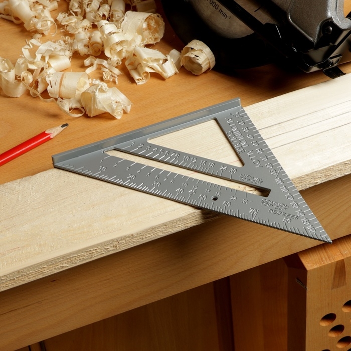 Универсальный кровельный угольник ТУНДРА, алюминий, 175 мм Универсальный кровельный угольник ТУНДРА, алюминий, 175 мм